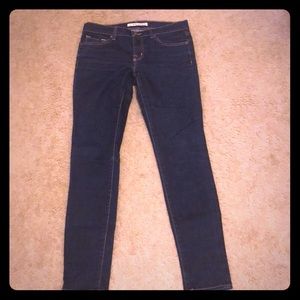 Jbrand size 27